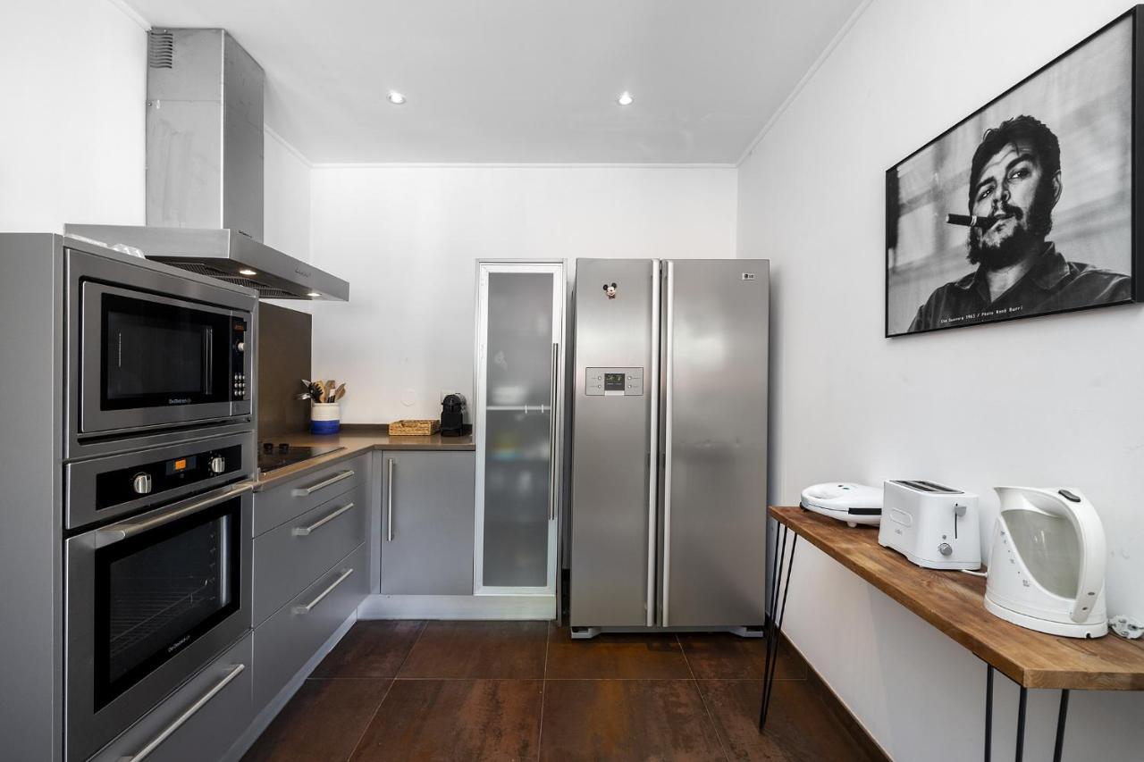 Whome Poolside Paradise, Your Dream Retreat In With S-pool, Gym And Parking