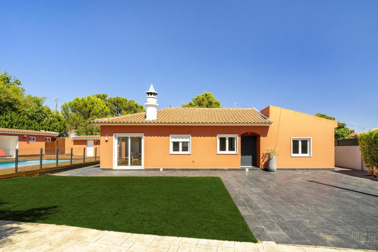 Whome Poolside Paradise, Your Dream Retreat In With S-pool, Gym And Parking Cascais