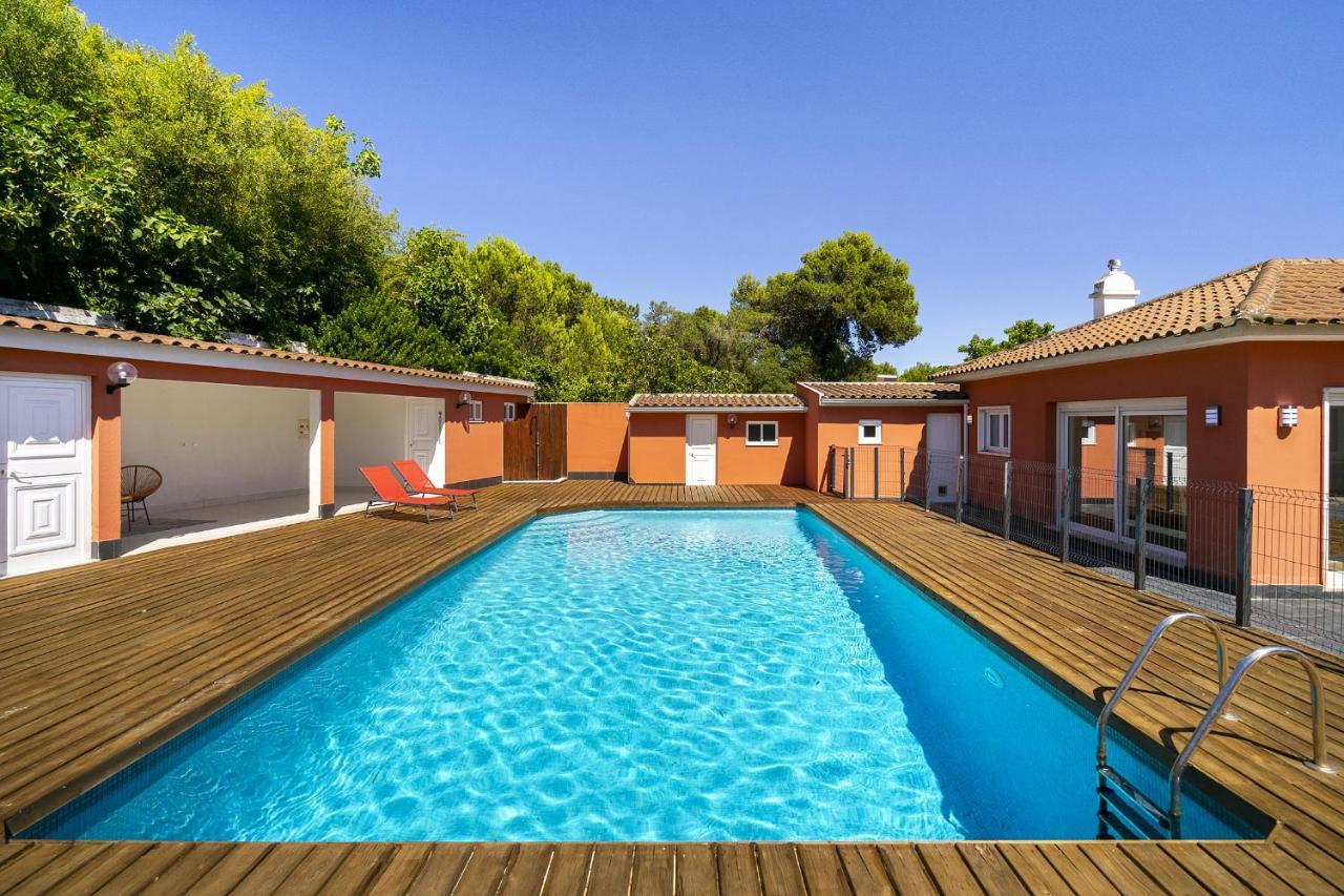Whome Poolside Paradise, Your Dream Retreat In With S-pool, Gym And Parking